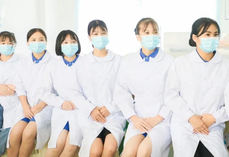 深圳市携创高级技工学校荣获深圳教育改革创新大奖,一年一度！